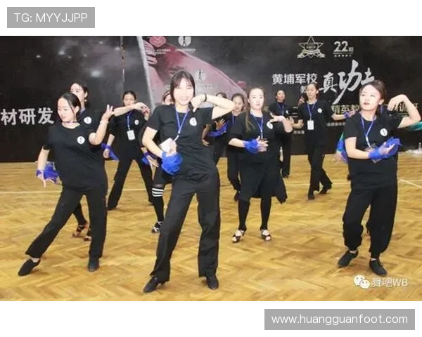 皇冠手机版实时赛事直播，精彩赛事一手掌握尽在掌中